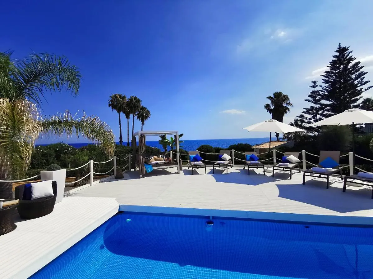 Villa Arenile: Beachfront Oasis with Private Sea Access Fontane Bianche Italy