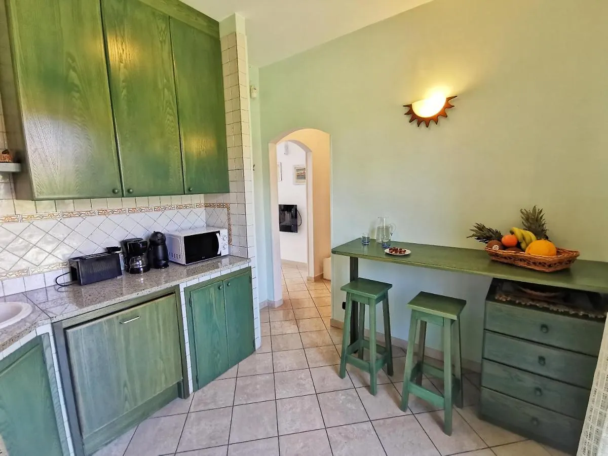 Villa Arenile: Beachfront Oasis with Private Sea Access Fontane Bianche 0*,