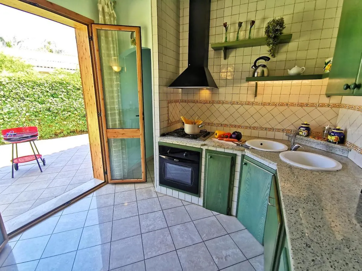 Villa Arenile: Beachfront Oasis with Private Sea Access Fontane Bianche